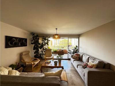 Apartamento de 3 alcobas en venta en Los Balsos, Medellín, 137 m² · foto 2 de 19