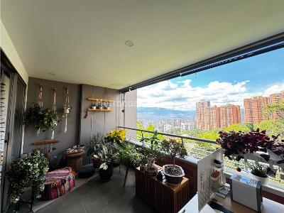 Apartamento de 3 alcobas en venta en Los Balsos, Medellín, 137 m² · foto 3 de 19