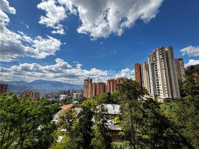 Apartamento de 3 alcobas en venta en Los Balsos, Medellín, 137 m² · foto 4 de 19