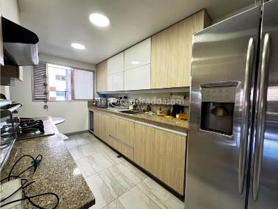 Apartamento de 3 alcobas en venta en Los Balsos, Medellín, 137 m² · foto 6 de 19