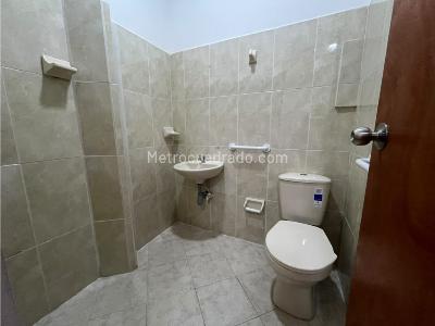 Apartaestudio en arriendo en Primavera, Envigado · foto 5 de 6