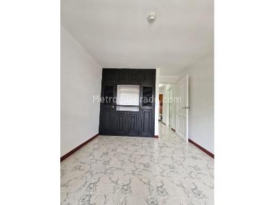Casa de 3 alcobas en venta en El Porvenir, Rionegro, 240 m² · foto 19 de 20
