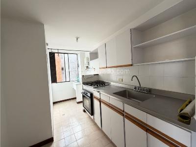 Apartamento de 2 alcobas en venta en Otra Parte, Envigado, 67 m² · foto 2 de 9