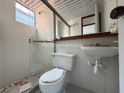 Apartamento de 2 alcobas en venta en Otra Parte, Envigado, 67 m² · foto 7 de 9