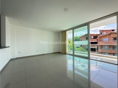Apartamento de 3 alcobas en venta en Obrero, Envigado, 105 m² · foto 3 de 14