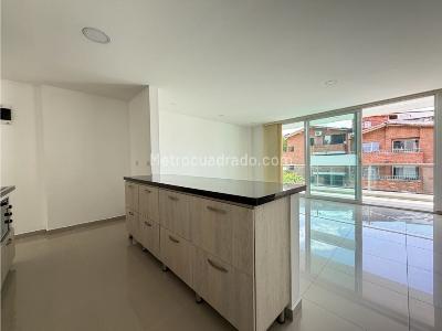 Apartamento de 3 alcobas en venta en Obrero, Envigado, 105 m² · foto 5 de 14