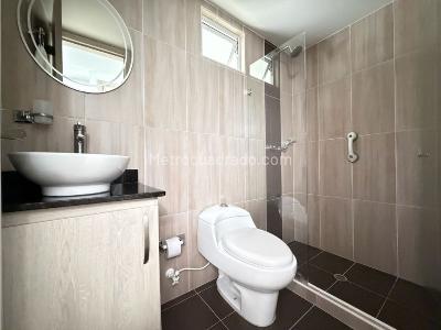Apartamento de 3 alcobas en venta en Obrero, Envigado, 105 m² · foto 8 de 14