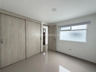 Apartamento de 3 alcobas en venta en Obrero, Envigado, 105 m² · foto 11 de 14