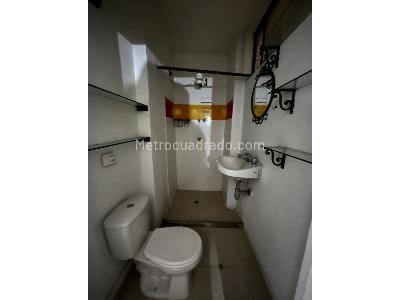 Apartaestudio en arriendo en Centro, Envigado, 40 m² · foto 4 de 4