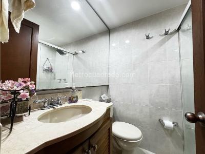 Apartamento en venta en El Tesoro, Medellín · foto 14 de 19