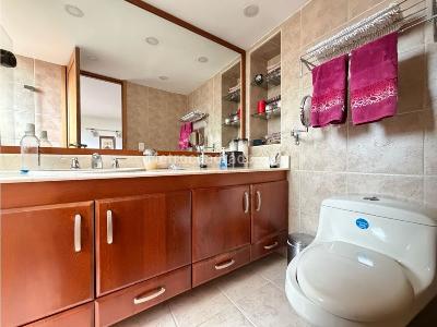 Apartamento de 3 alcobas en venta en El Poblado, Medellín, 134 m² · foto 6 de 13