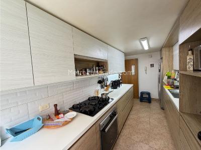 Apartamento de 3 alcobas en venta en El Poblado, Medellín, 134 m² · foto 9 de 13