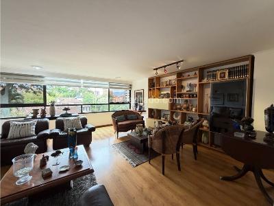 Apartamento de 3 alcobas en venta en El Poblado, Medellín, 134 m² · foto 2 de 13
