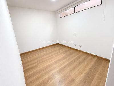Apartamento de 2 alcobas en arriendo en Camino Verde, Envigado, 68 m² · foto 8 de 8