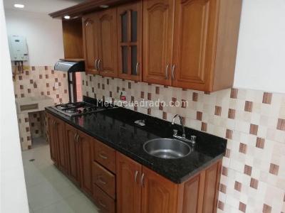 Apartamento de 2 alcobas en venta en Laureles, Medellín, 78 m² · foto 2 de 13