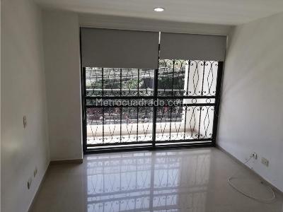Apartamento de 2 alcobas en venta en Laureles, Medellín, 78 m² · foto 4 de 13
