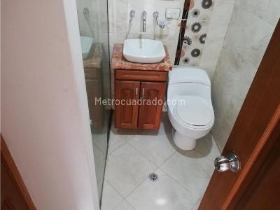 Apartamento de 2 alcobas en venta en Laureles, Medellín, 78 m² · foto 12 de 13