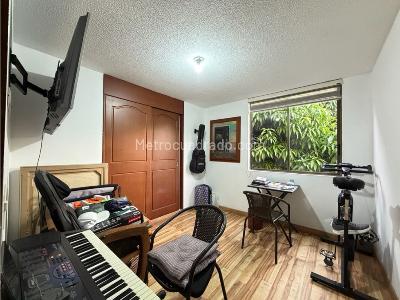 Apartamento en venta en La Magnolia, Envigado · foto 5 de 13