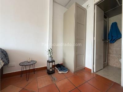 Apartamento de 3 alcobas en venta en Milan Vallejuelos, Envigado, 69 m² · foto 4 de 15