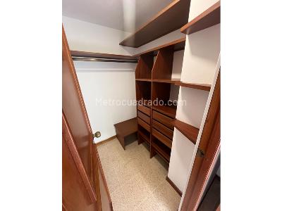 Apartamento de 3 alcobas en arriendo en Patio Bonito, Medellín, 113 m² · foto 8 de 19