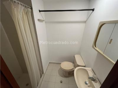 Apartamento de 3 alcobas en arriendo en Patio Bonito, Medellín, 113 m² · foto 18 de 19
