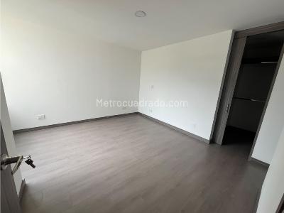 Apartamento en arriendo en Camino Verde, Envigado · foto 7 de 15