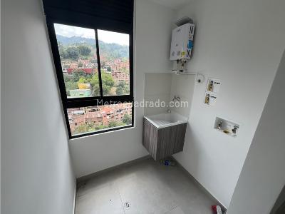 Apartamento en arriendo en Camino Verde, Envigado · foto 13 de 15