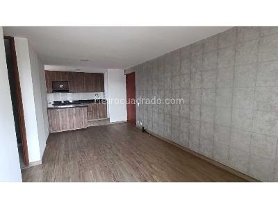 Apartamento de 2 alcobas en arriendo en Camino Verde, Envigado, 74 m² · foto 3 de 14