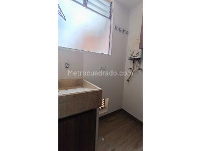 Apartamento de 2 alcobas en arriendo en Camino Verde, Envigado, 74 m² · foto 8 de 14
