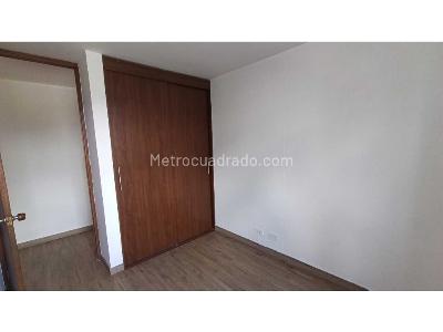 Apartamento de 2 alcobas en arriendo en Camino Verde, Envigado, 74 m² · foto 10 de 14