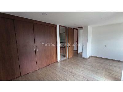 Apartamento de 2 alcobas en arriendo en Camino Verde, Envigado, 74 m² · foto 12 de 14