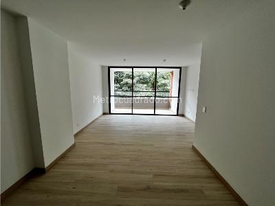 Apartamento de 3 alcobas en arriendo en Camino Verde, Envigado, 89 m² · foto 7 de 12