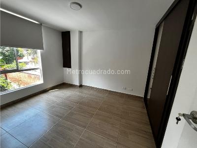 Apartamento de 3 alcobas en arriendo en Camino Verde, Envigado, 80 m² · foto 7 de 9