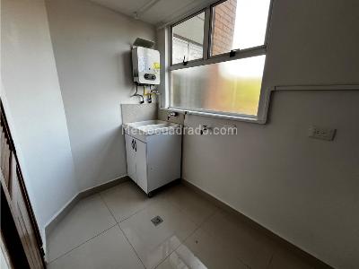 Apartamento de 3 alcobas en arriendo en Camino Verde, Envigado, 80 m² · foto 9 de 9