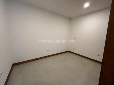 Apartamento de 3 alcobas en arriendo en Centro, Envigado, 98 m² · foto 9 de 15