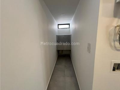 Apartamento de 3 alcobas en arriendo en Centro, Envigado, 98 m² · foto 15 de 15