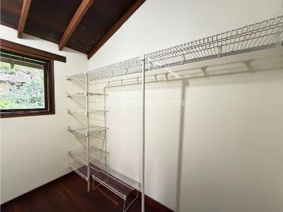 Casa de 3 alcobas en venta en Loma De Las Brujas, Envigado, 180 m² · foto 16 de 18