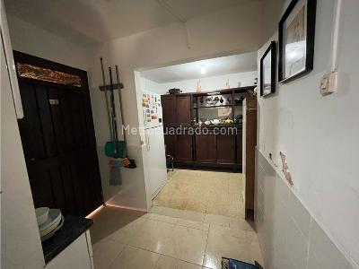 Casa de 5 alcobas en venta en El Salado, Envigado, 253 m² · foto 9 de 20