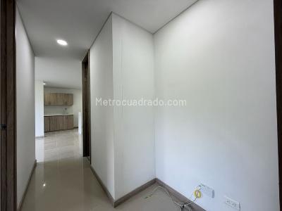 Apartamento de 3 alcobas en venta en Camino Verde, Envigado, 73 m² · foto 8 de 12