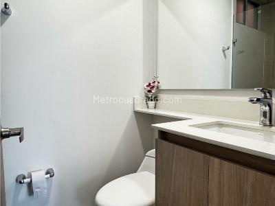 Apartamento de 3 alcobas en venta en San Jose, Sabaneta, 68 m² · foto 12 de 19