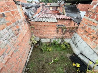 Casa de 4 alcobas en venta en El Trianon, Envigado, 115 m² · foto 15 de 16