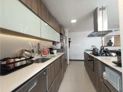 Apartamento en venta en Cumbres, Envigado · foto 4 de 19