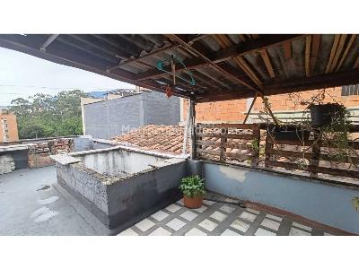 Casa de 3 alcobas en arriendo en Guaimaro, Envigado, 120 m² · foto 7 de 11