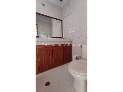 Casa de 3 alcobas en arriendo en Guaimaro, Envigado, 120 m² · foto 8 de 11