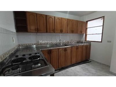 Casa de 3 alcobas en arriendo en Guaimaro, Envigado, 120 m² · foto 9 de 11