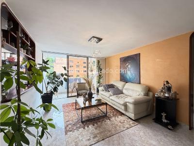 Apartamento de 3 alcobas en venta en El Portal, Envigado, 106 m² · foto 2 de 10