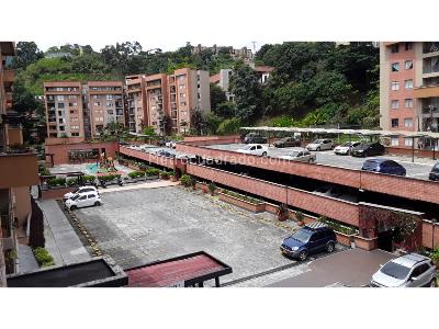 Apartamento de 3 alcobas en arriendo en Camino Verde, Envigado, 67 m² · foto 8 de 17
