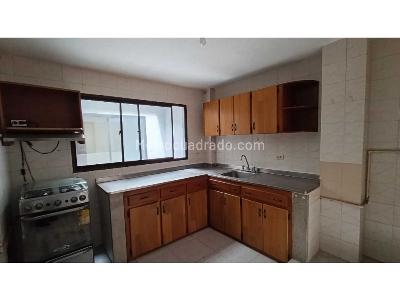 Casa de 4 alcobas en arriendo en Holanda, Sabaneta, 140 m² · foto 8 de 16