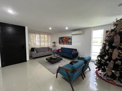 Casa de 3 alcobas en venta en Villa Campestre, Barranquilla, 180 m² · foto 2 de 20