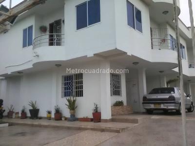 Casa en venta en Ciudad Jardin, Barranquilla · foto 2 de 20